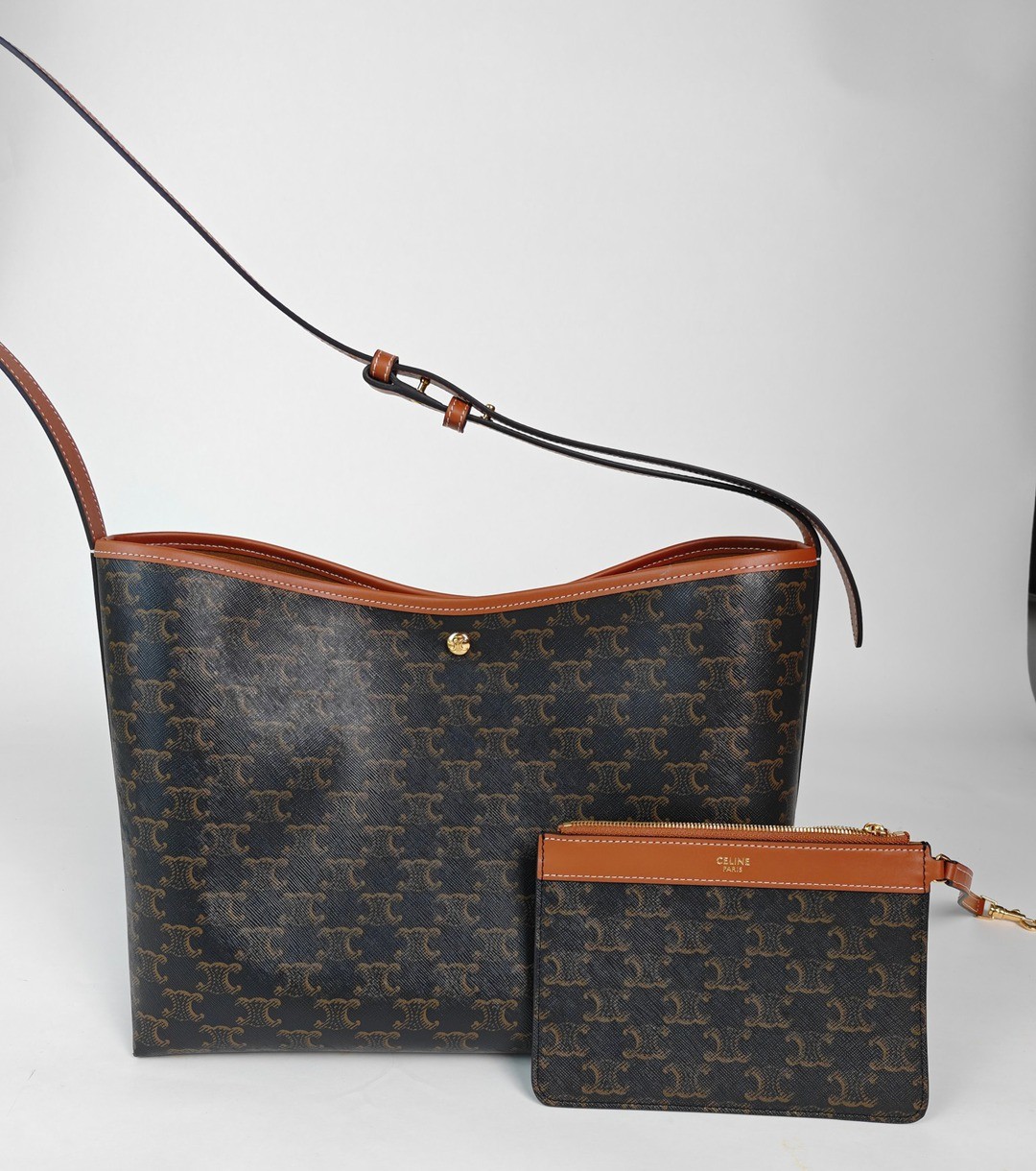 經典凱旋門老花Soft Shopper購物包