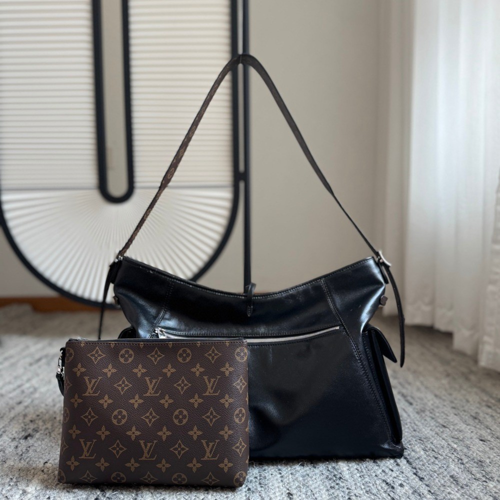 Carry All Travel Bag 手袋M15175