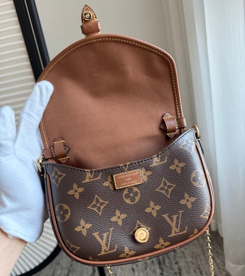 Duo BB 手袋M26592_16