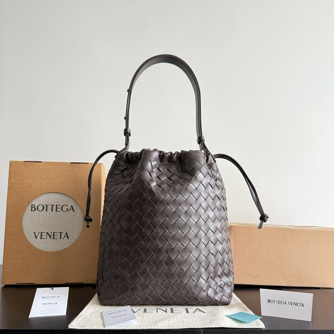 836020 Biblioteca Bucket水桶包黑棕色