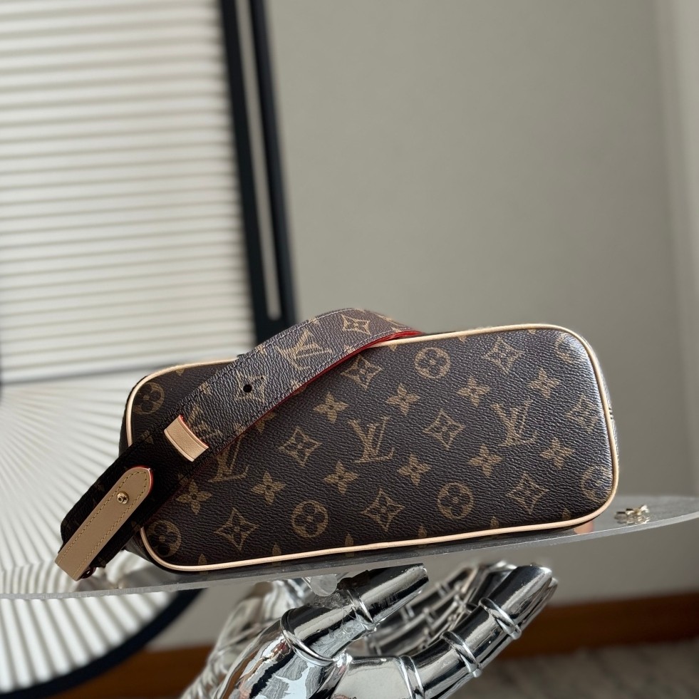 M26532 Lockit Pm 貝殼包_8