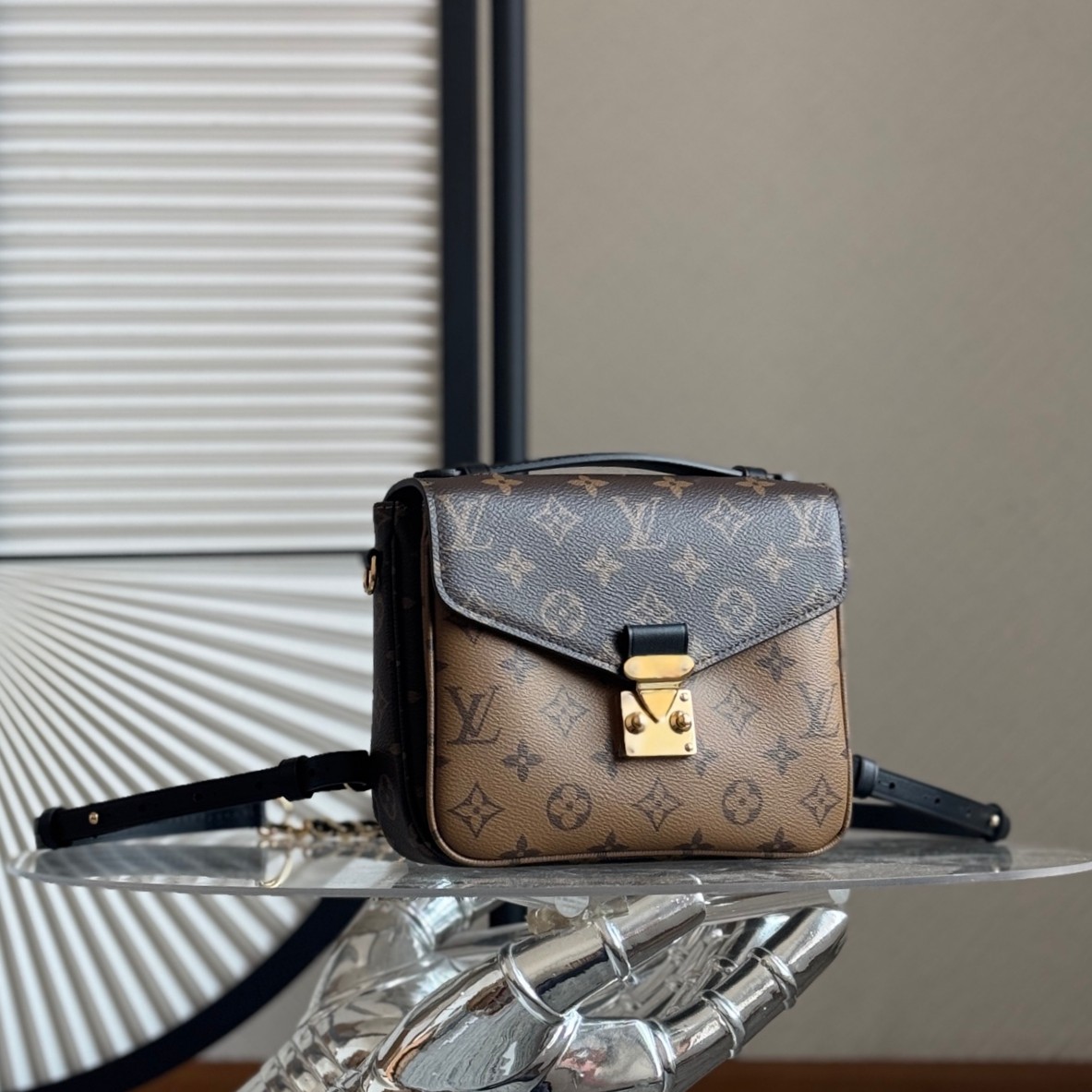 M11941 Pochette Métis後背包