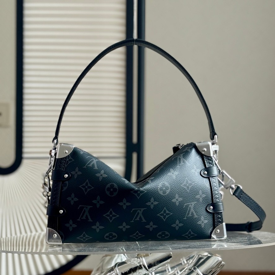 M26226 Side Trunk East West 中號 M26226 走秀軟盒子包_10