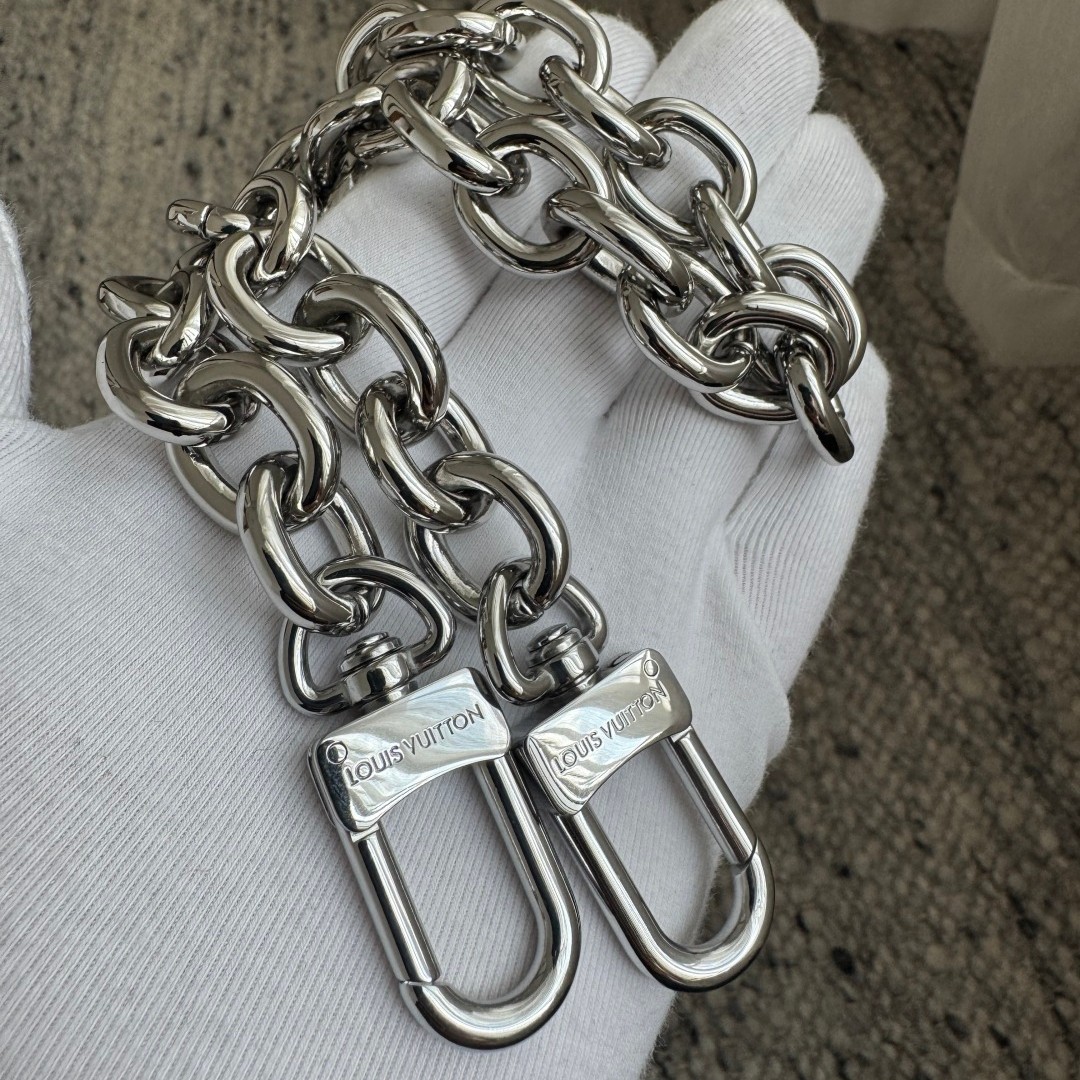 M26226 Side Trunk East West 中號 M26226 走秀軟盒子包_19