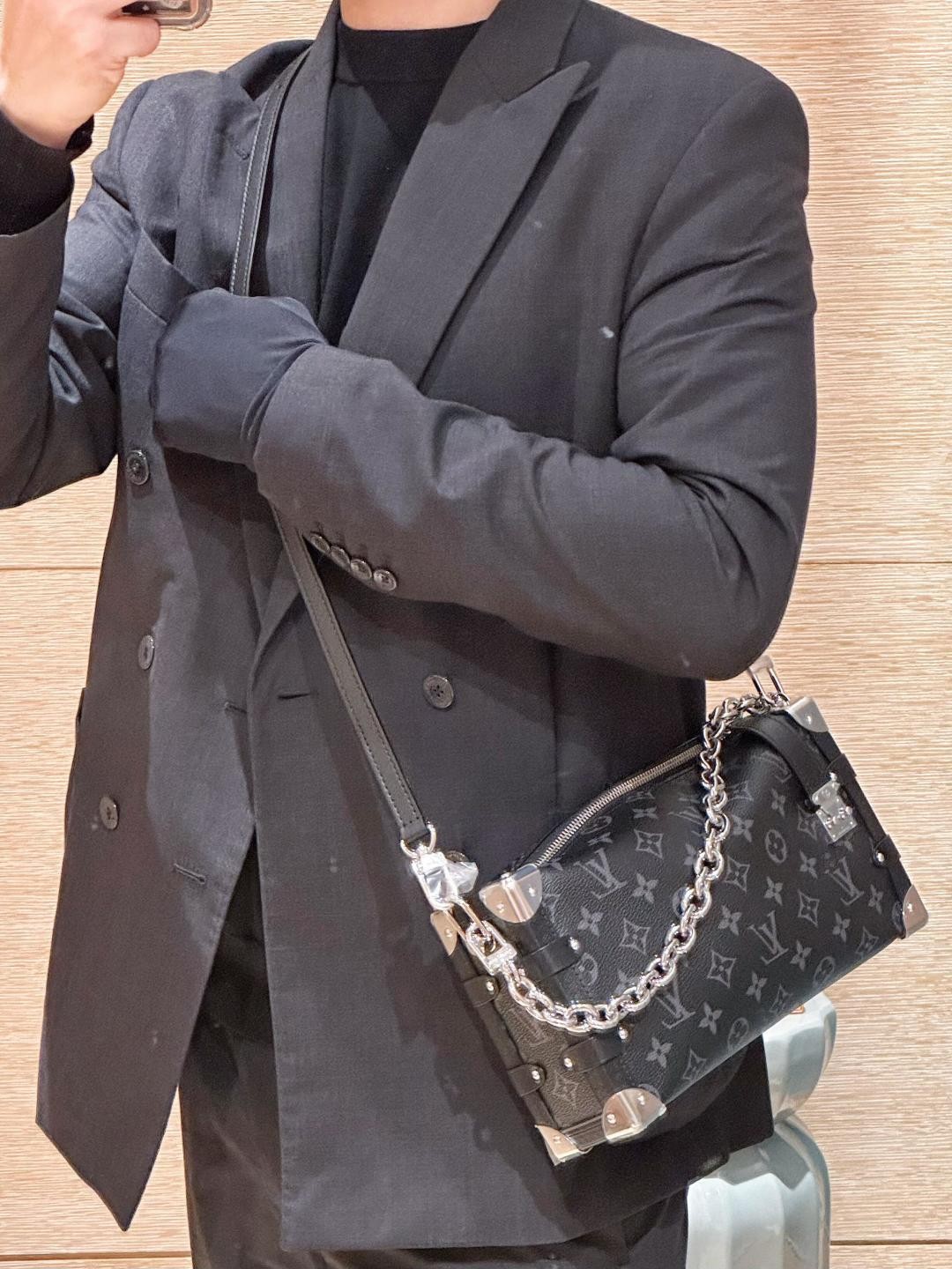 M26226 Side Trunk East West 中號 M26226 走秀軟盒子包_20