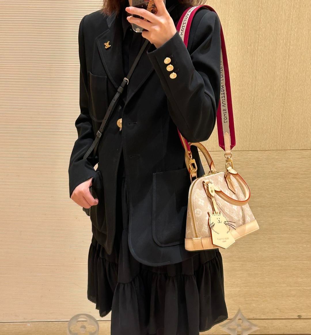 M25728 Alma BB 貓系貝殼包_2