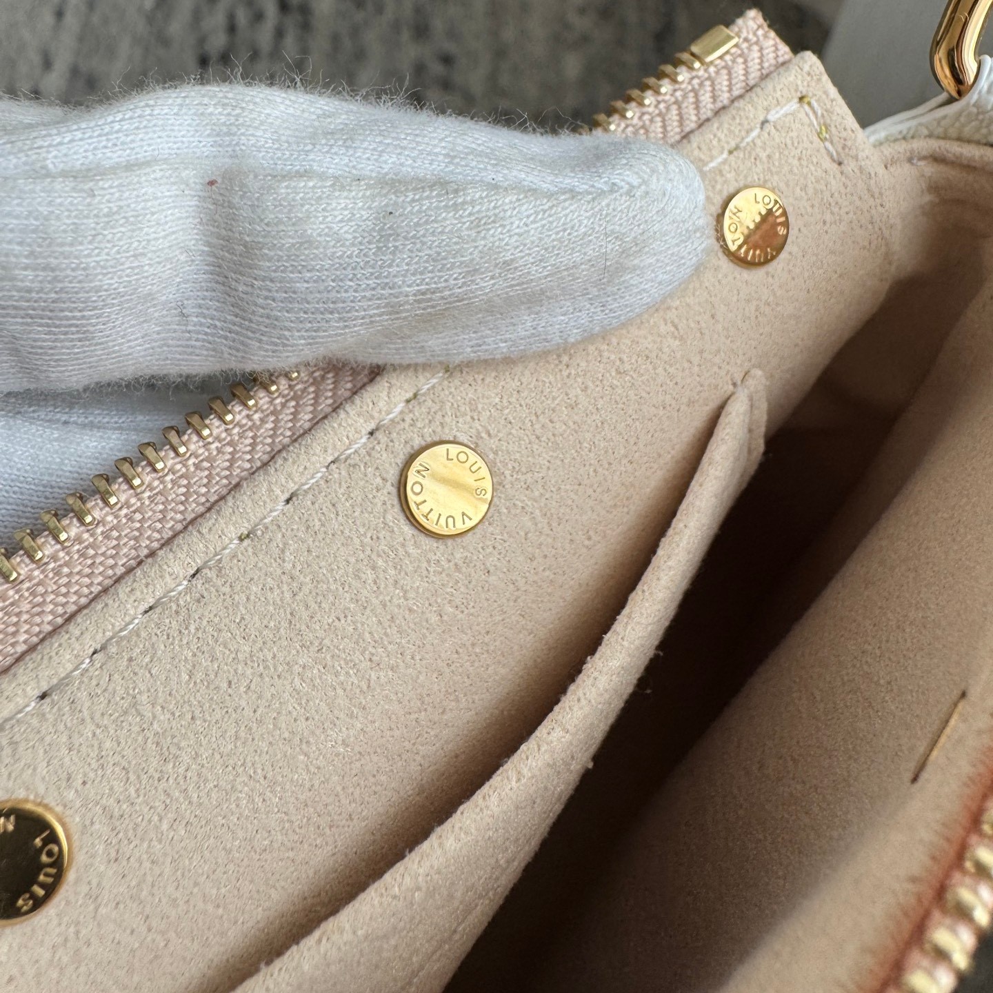 M13404 LvxTm Pochette Accessoires Pochette Accessoires_15