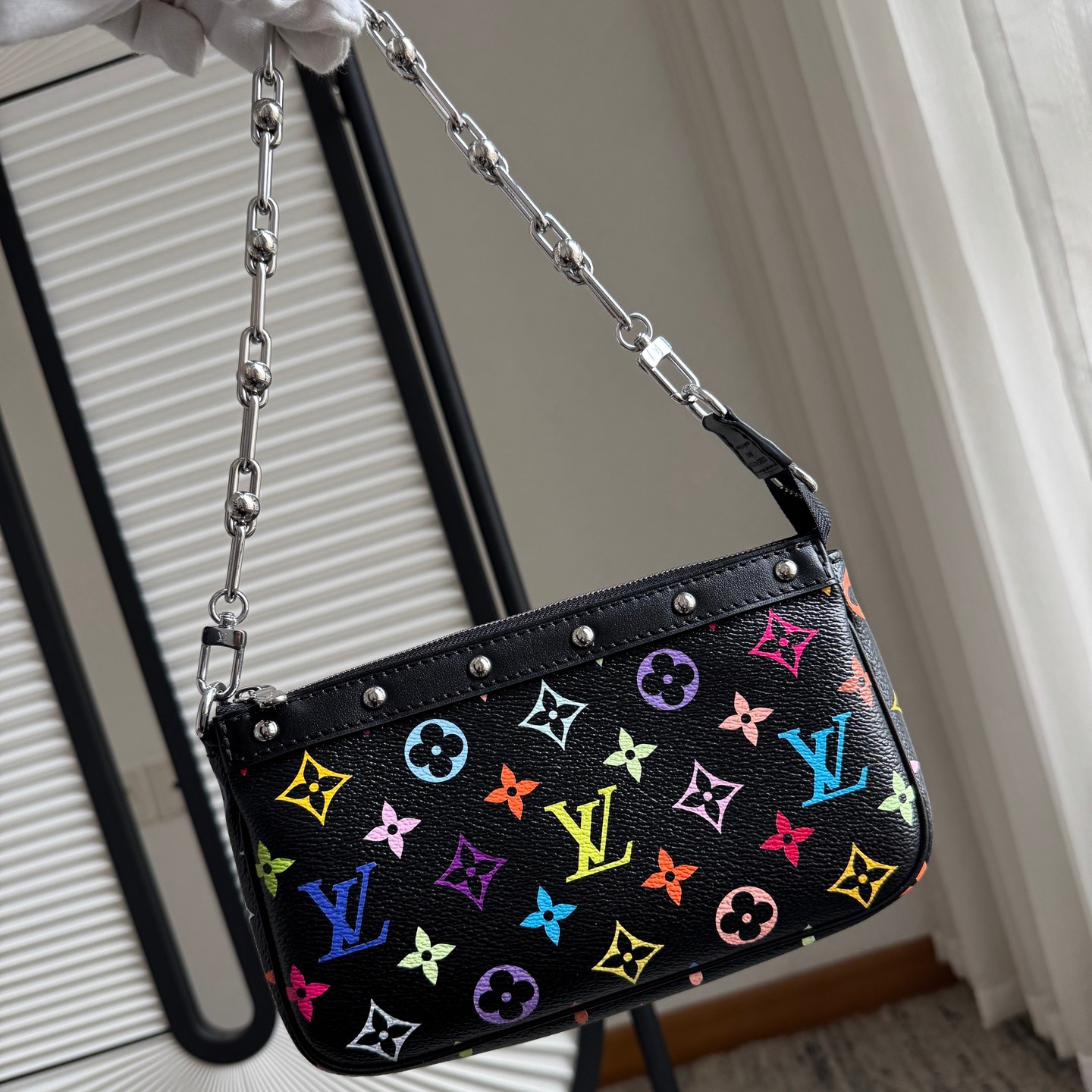 M13663 LvxTm Pochette Accessoires Pochette Accessoires_12