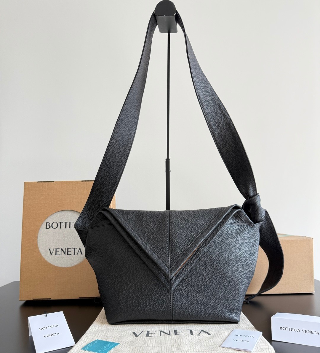 815807 Sawyer 小號牛皮款  荔枝紋黑色