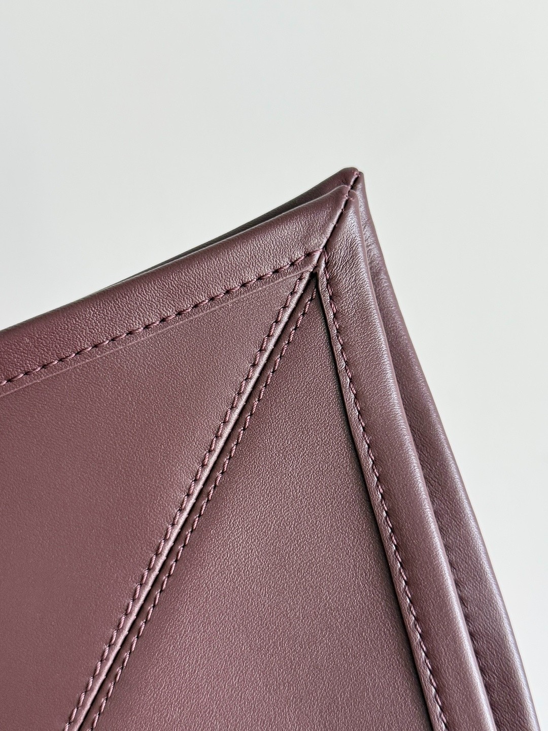 815807 Sawyer 小號牛皮款  茜棕紅色_10