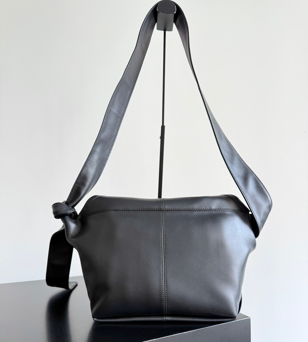 815807 Sawyer 小號牛皮款  黑色_4