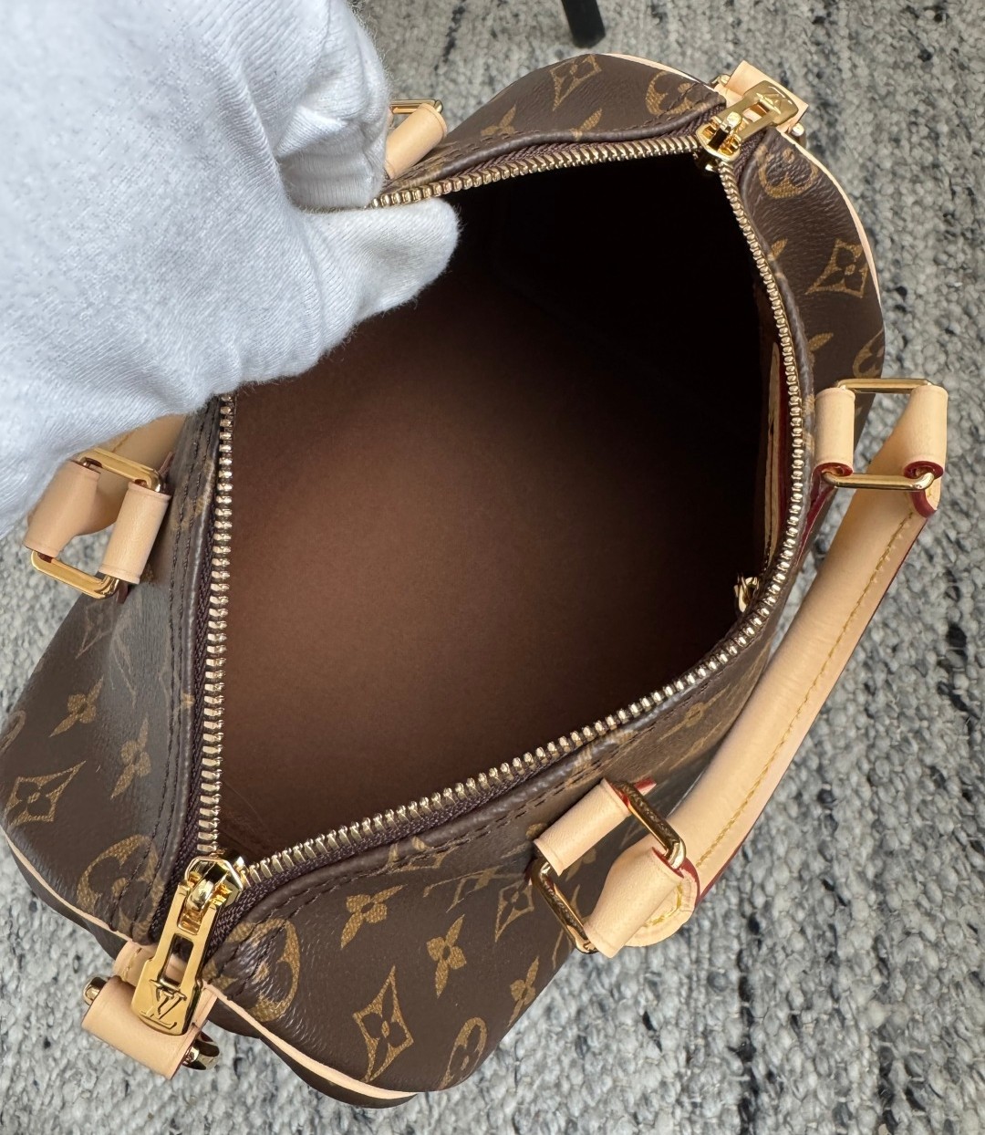 Speedy Bandouliere 25 水桶包 M46977_3