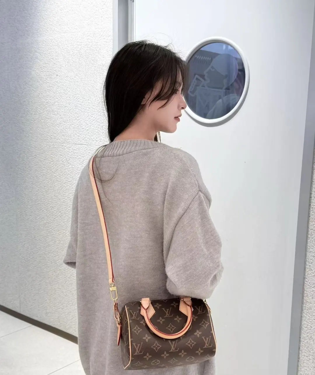 Speedy Bandouliere 20 手袋 M46221_2