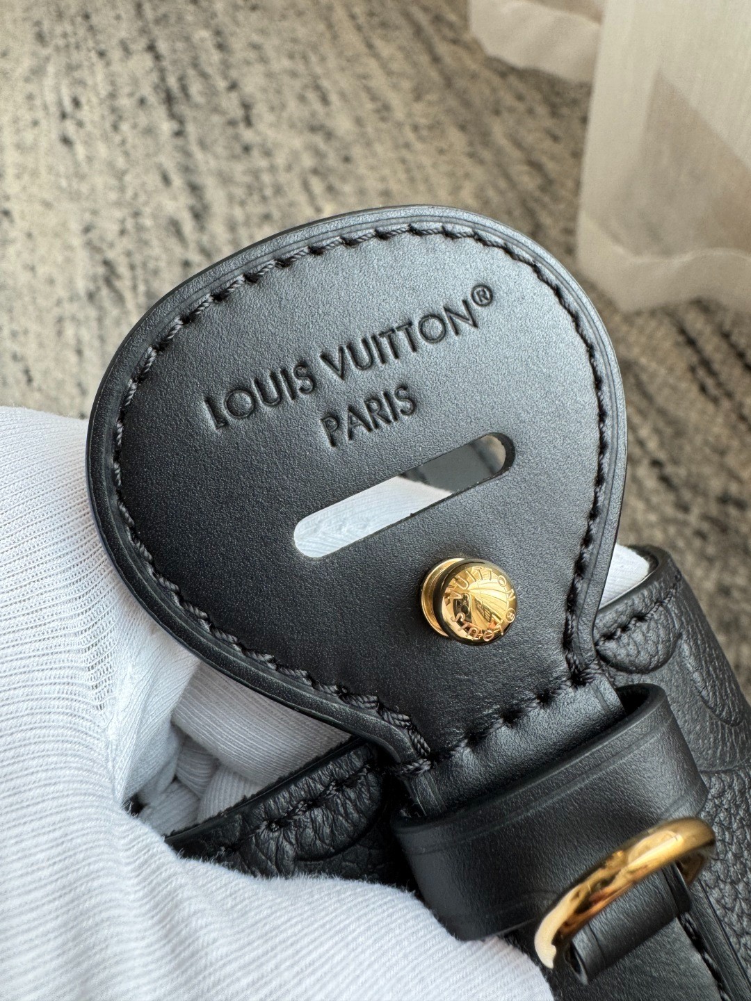 All In Bb 手袋 M13480 水桶包_6