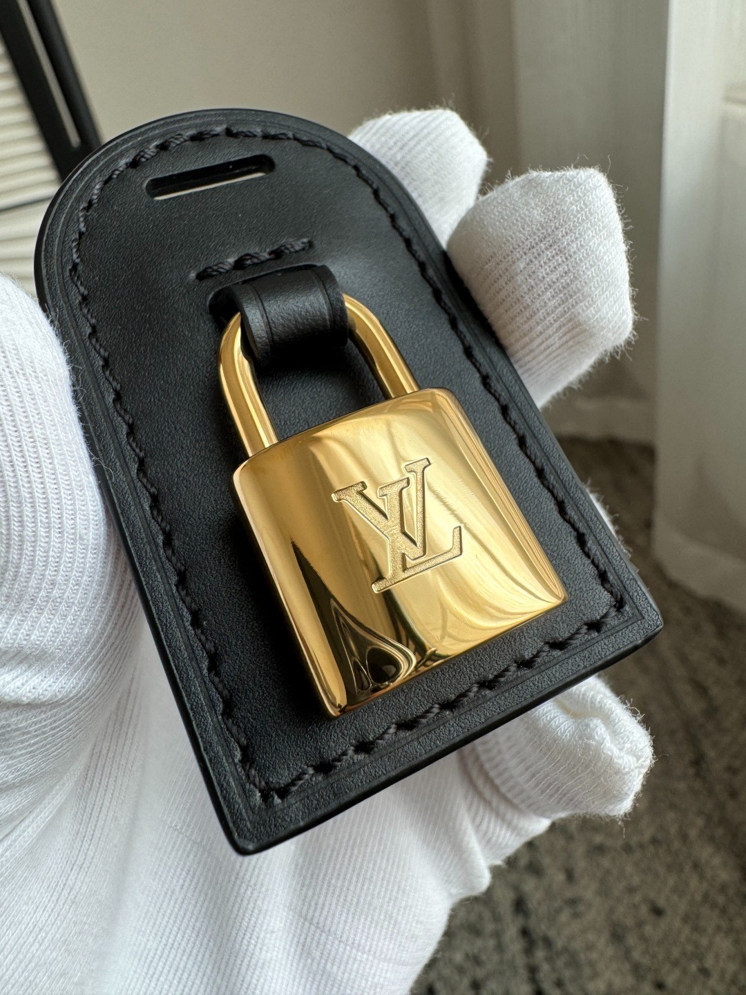 All In Bb 手袋 M13480 水桶包_7