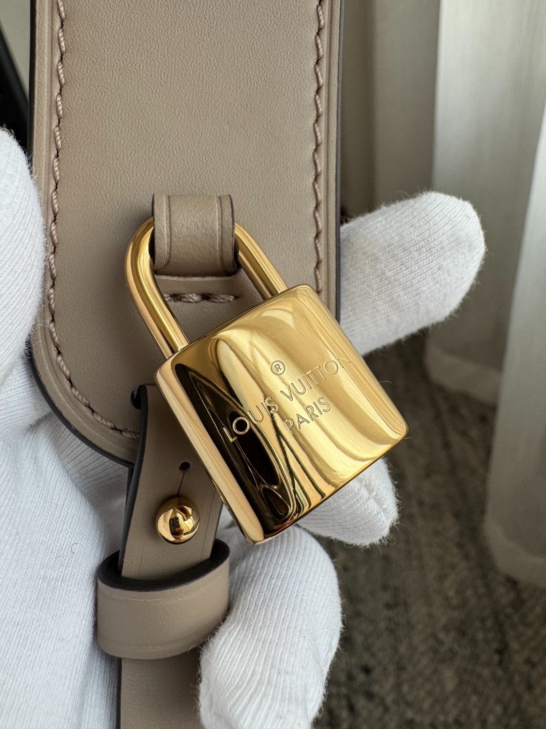 All In Bb 手袋 M13045 水桶包_6