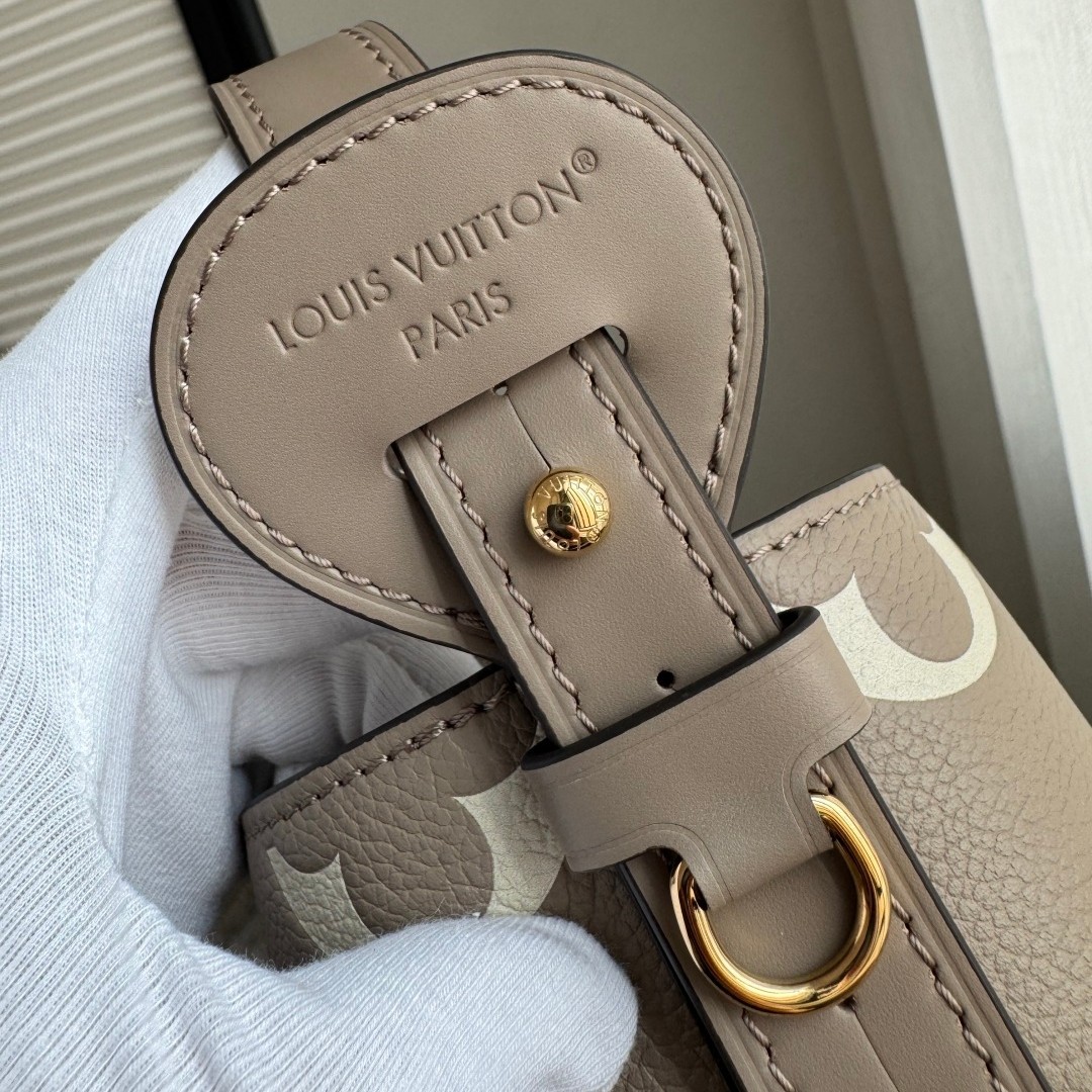 All In Bb 手袋 M13045 水桶包_4