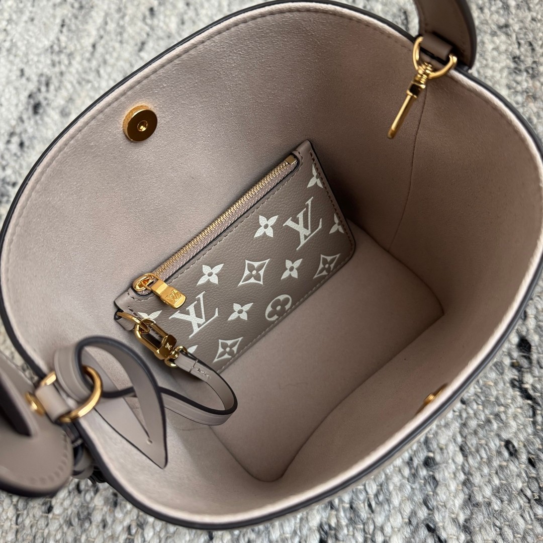 All In Bb 手袋 M13045 水桶包_9