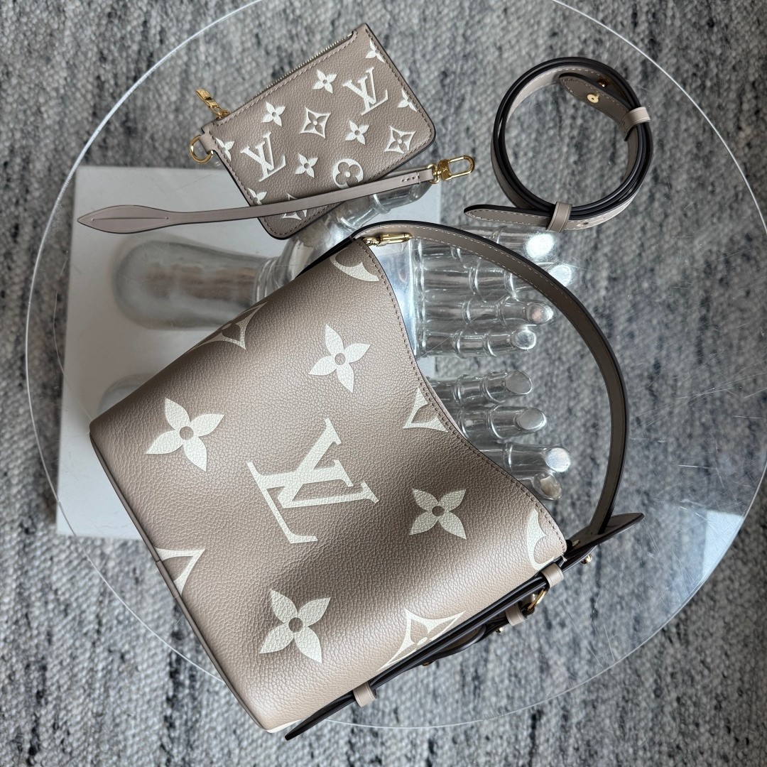 All In Bb 手袋 M13045 水桶包_8