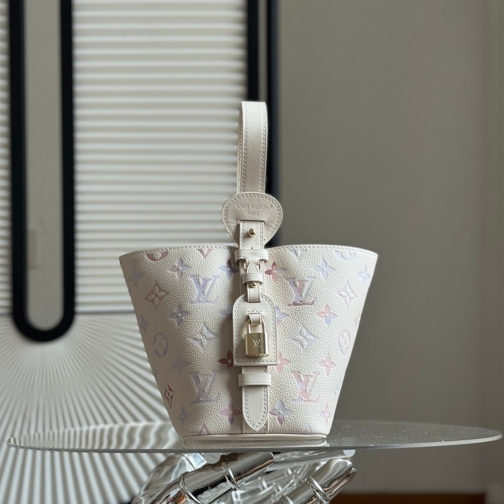 All In Bb 漸變色水桶包 M25673_10