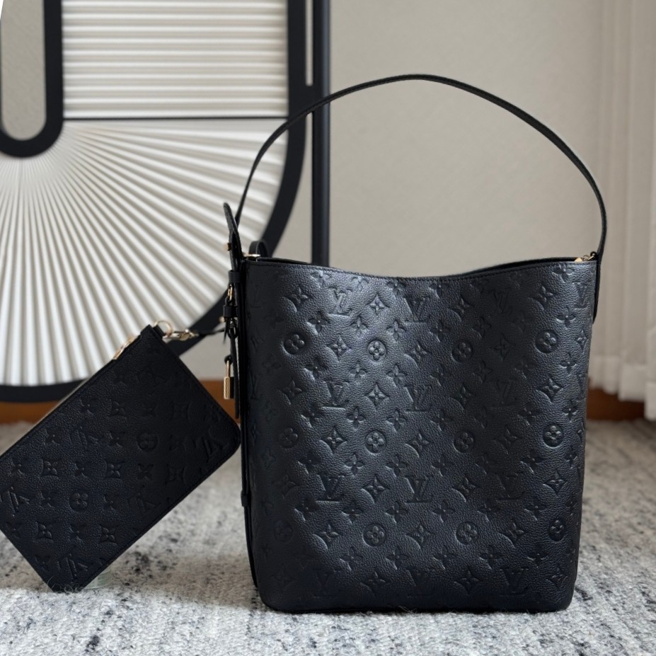 All In 大號水桶包 M13044