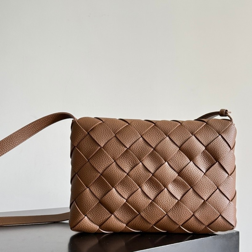 Diago大號斜挎包榛果棕_4