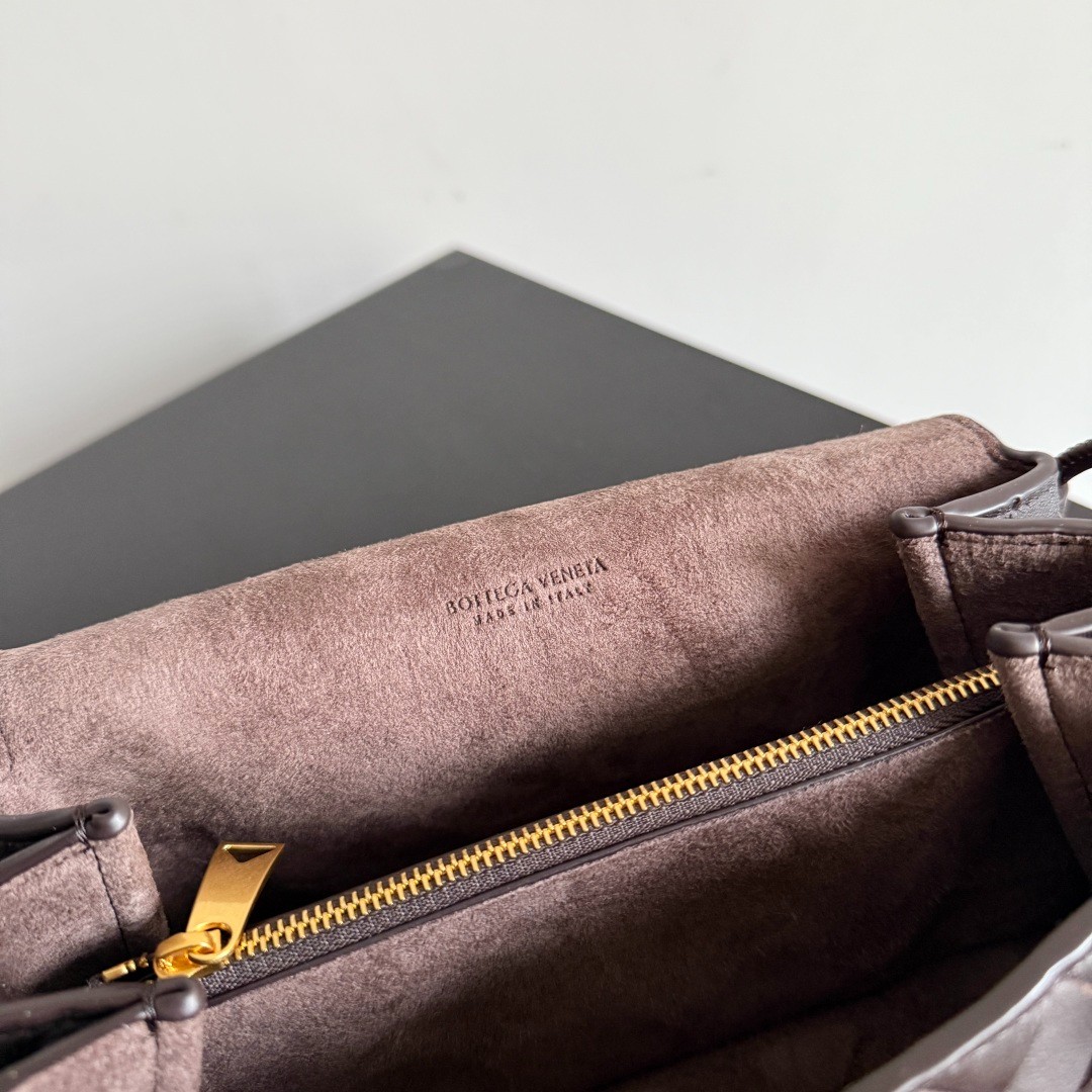 Notturno手拿包黑棕色_8