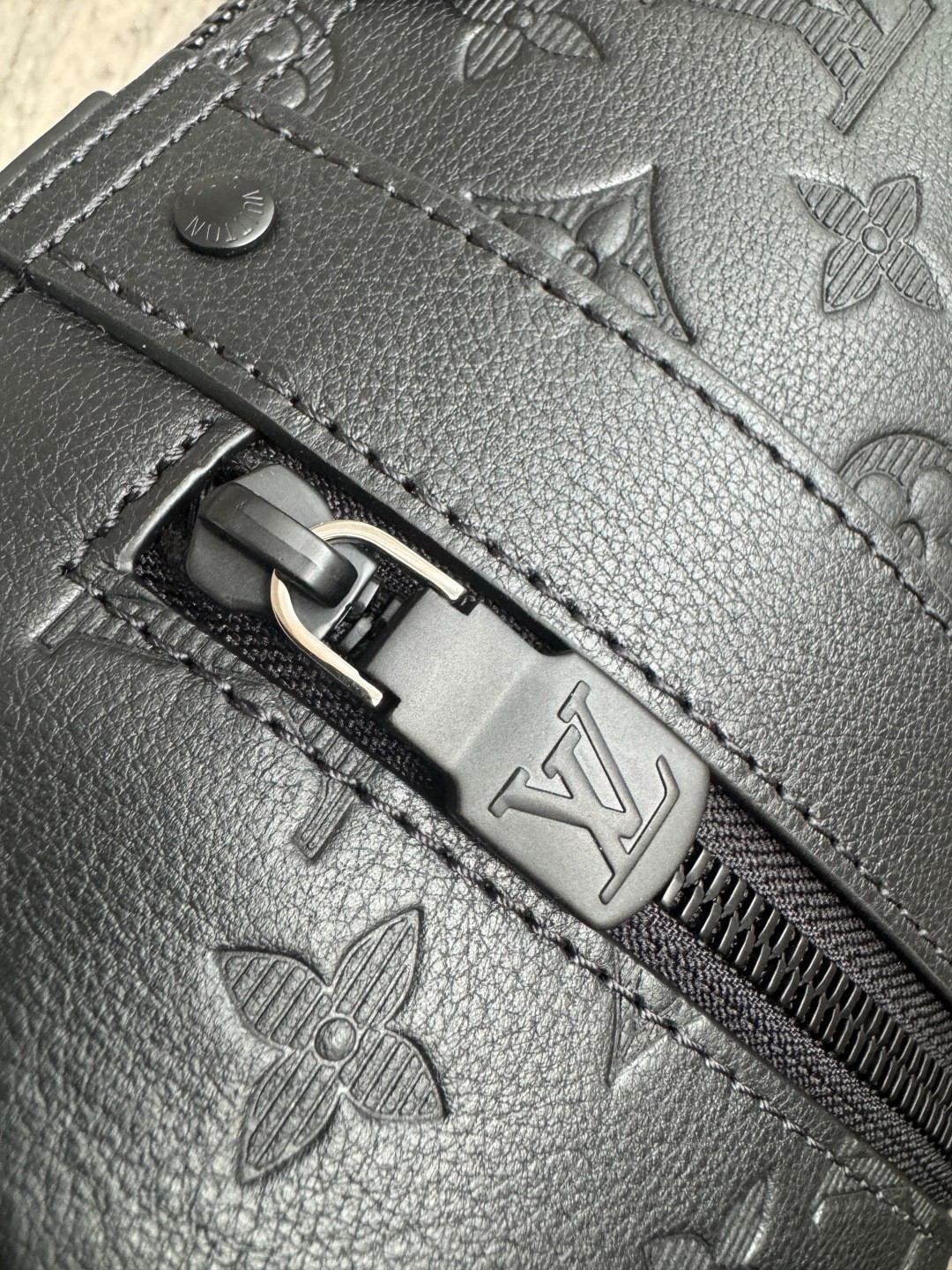 M26750 City Keepall_12