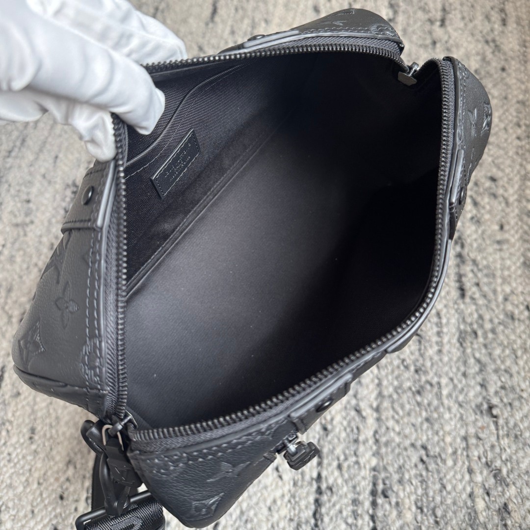 M26750 City Keepall_5