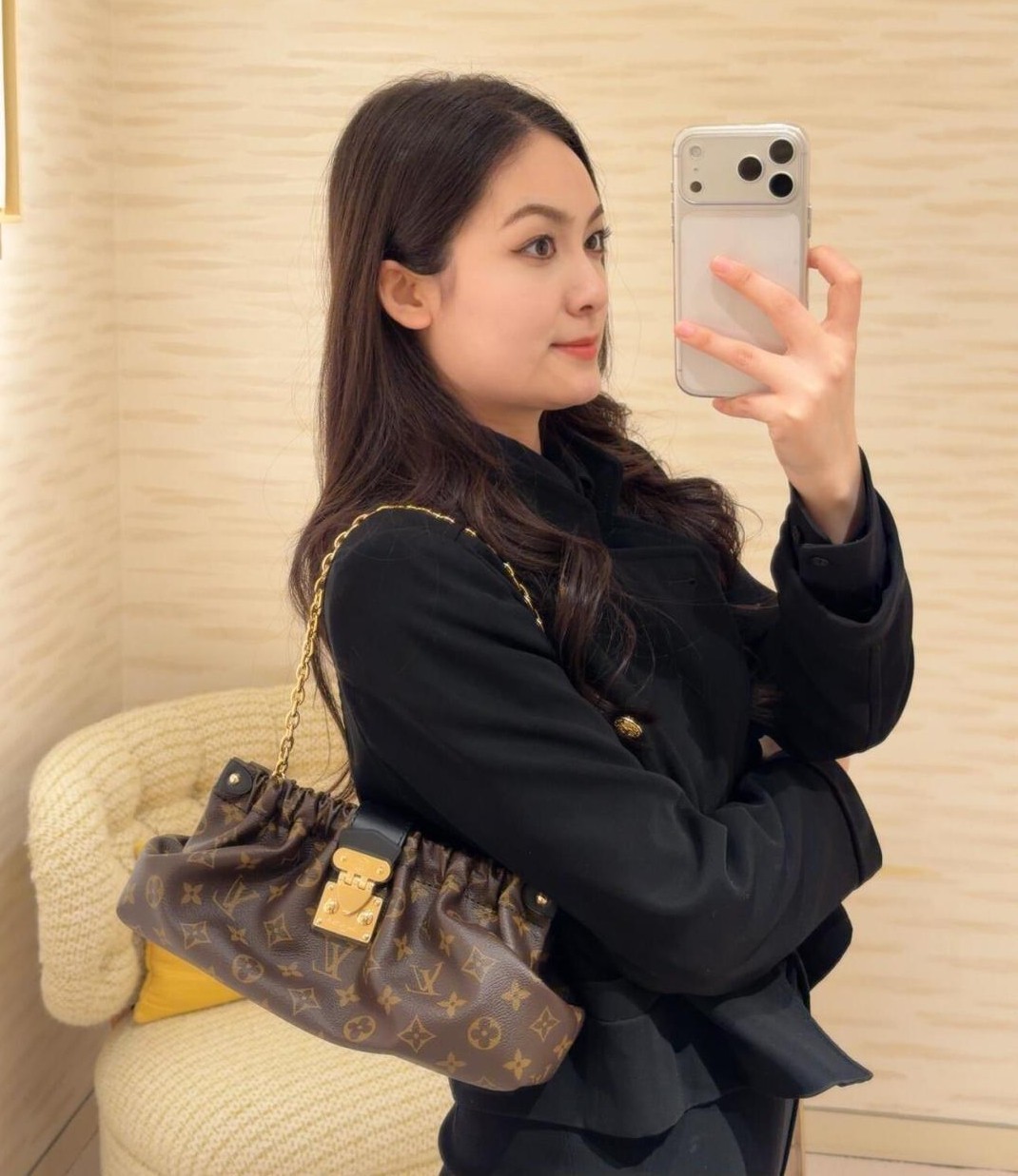 M27819 Pochette Sling小號雲朵包_2