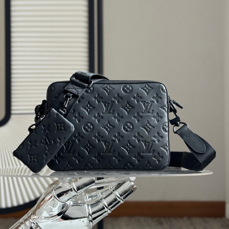 M46602 Trio郵差包