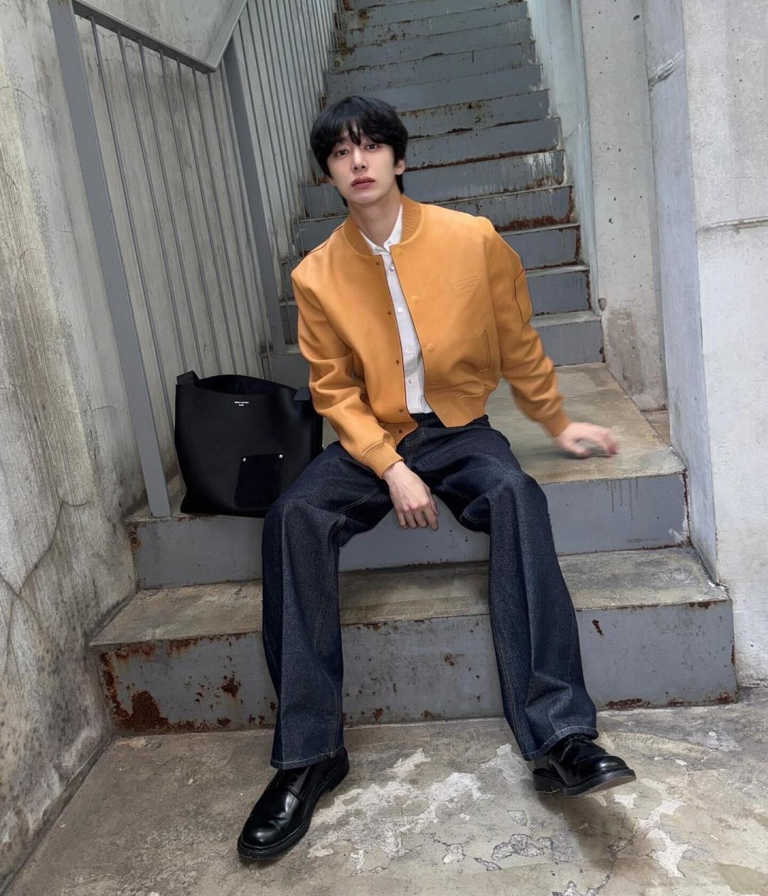 M27022 Verso Hobo水桶包_6