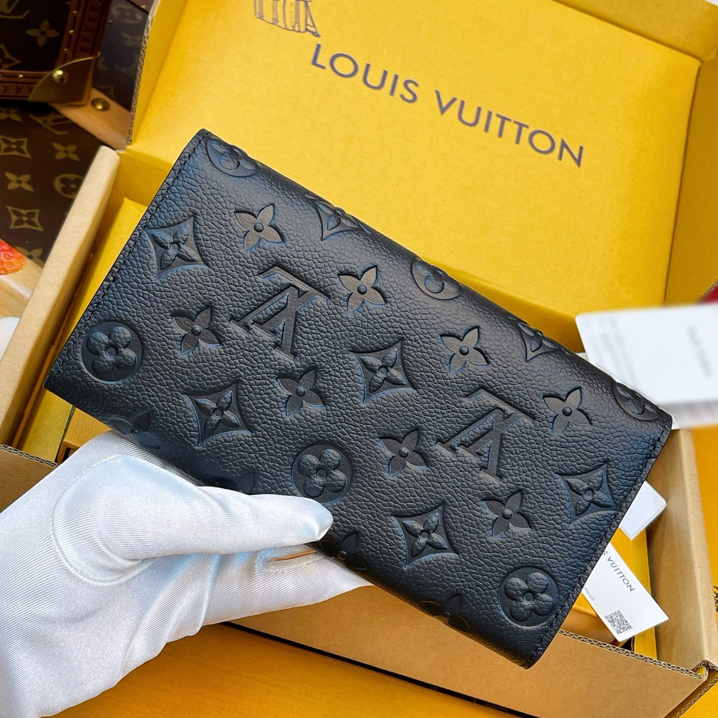 M82257 Sarah信封長夾黑色_2