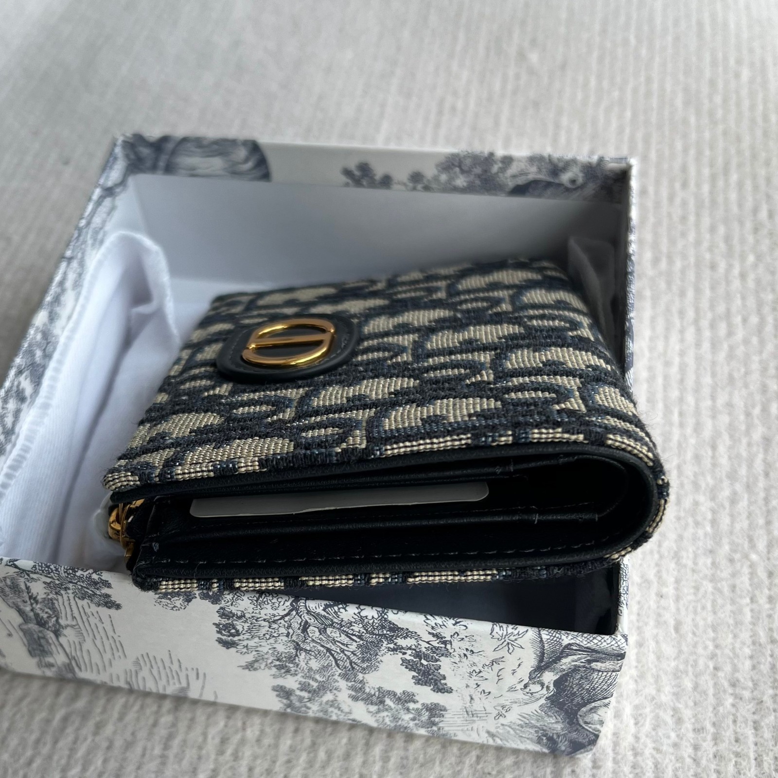 30 Montaigne Dahlia 錢包_8