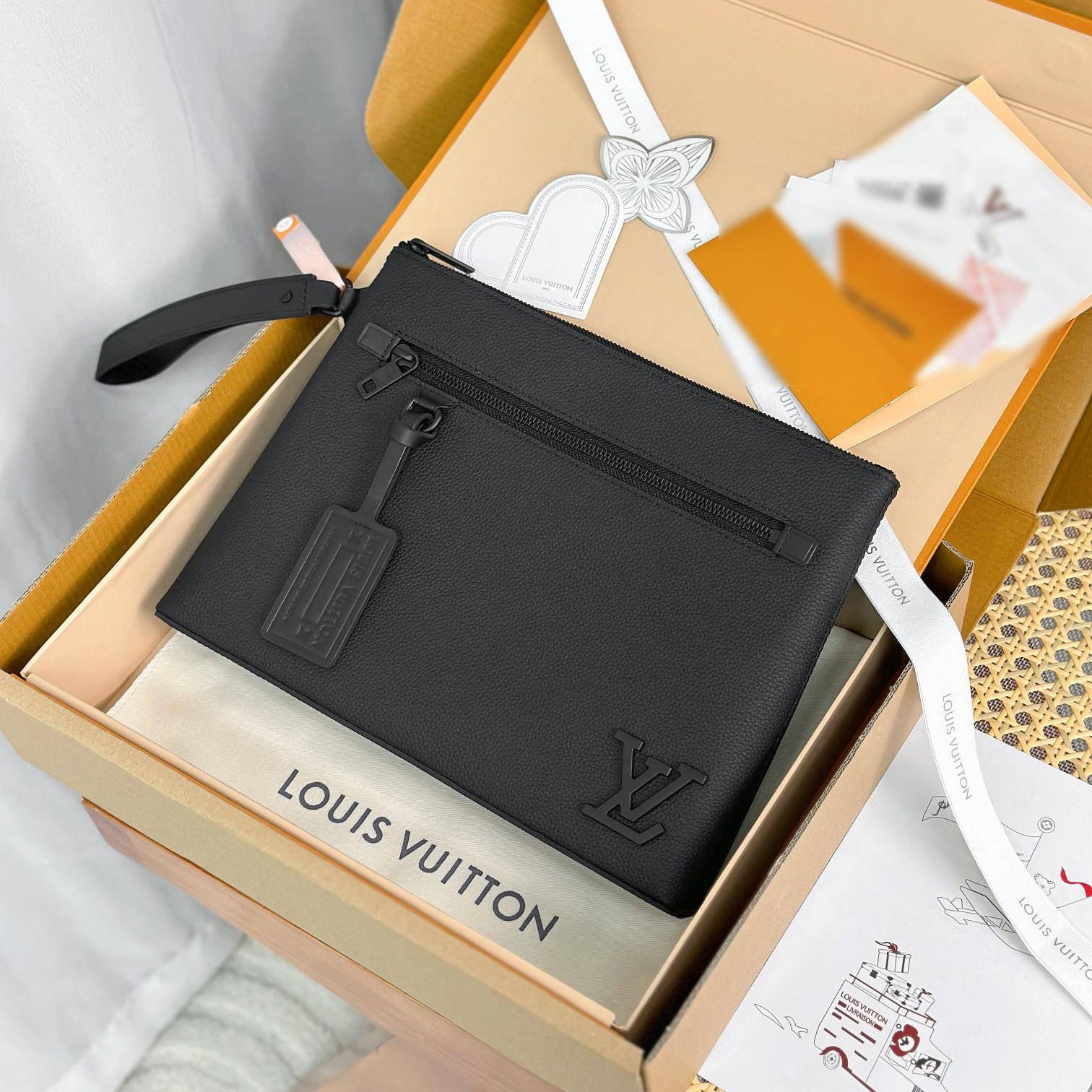 M69837 Takeoff 隨身包