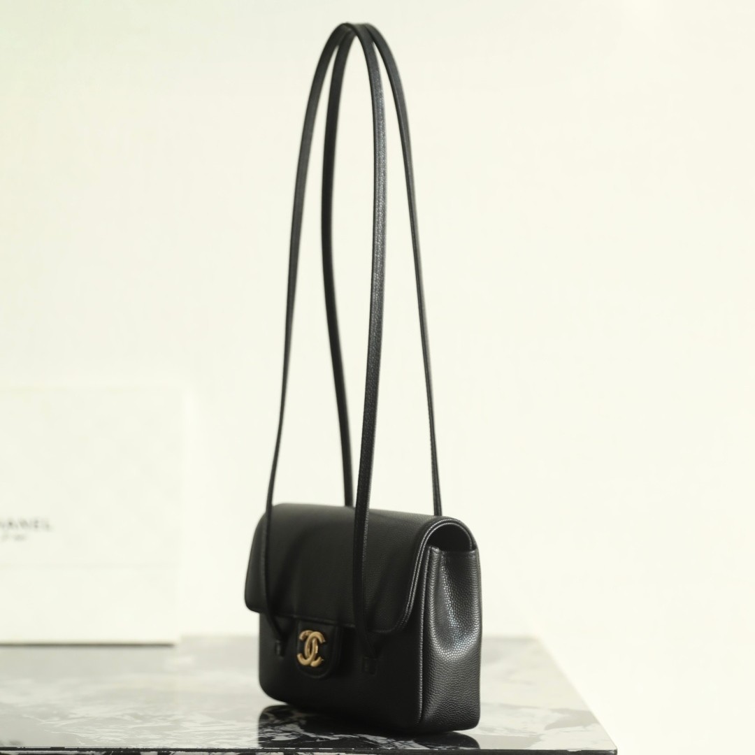 26P春夏皮肩帶Mini手拿包黑色_3