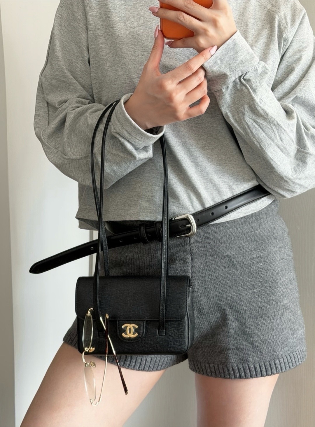 26P春夏皮肩帶Mini手拿包黑色_8