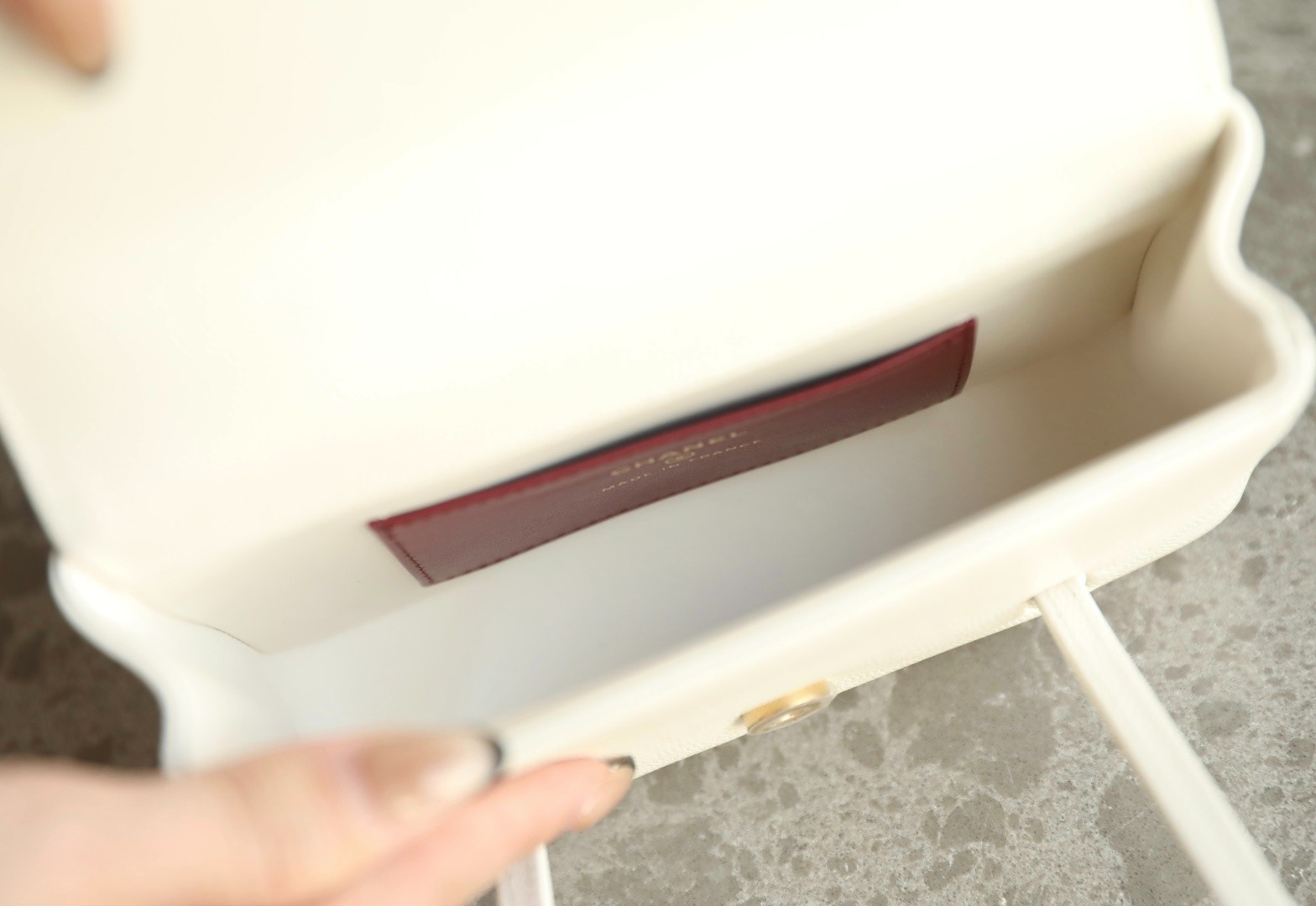 26P春夏皮肩帶Mini手拿包白色_8