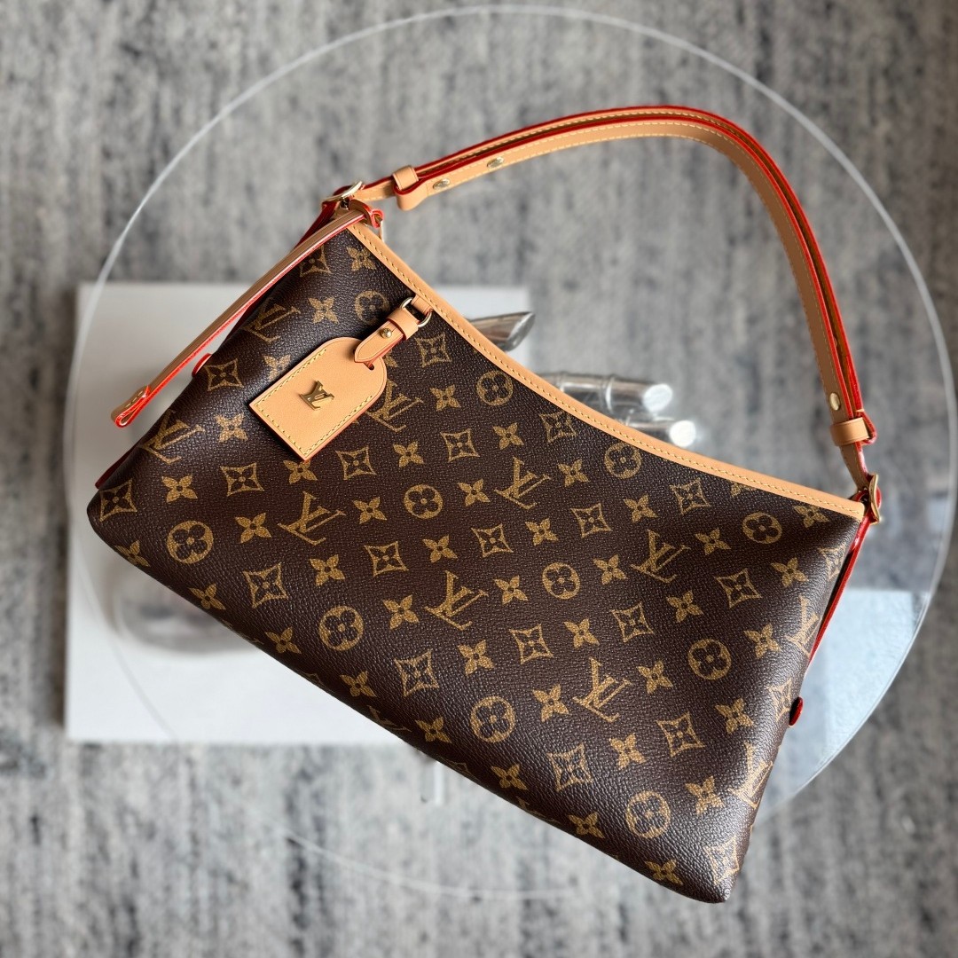 M28101 Carryall East West 手袋_14