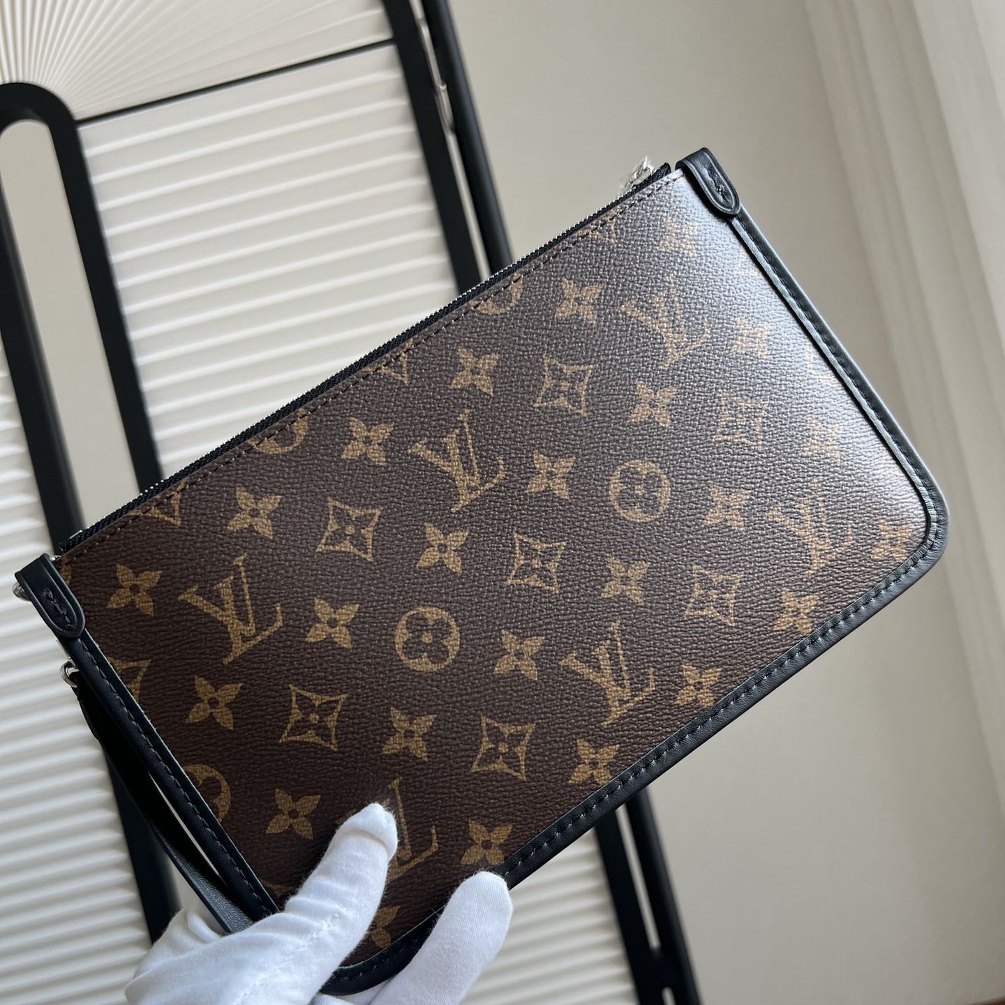 CarryAll Dark 中號手袋  M25143_10