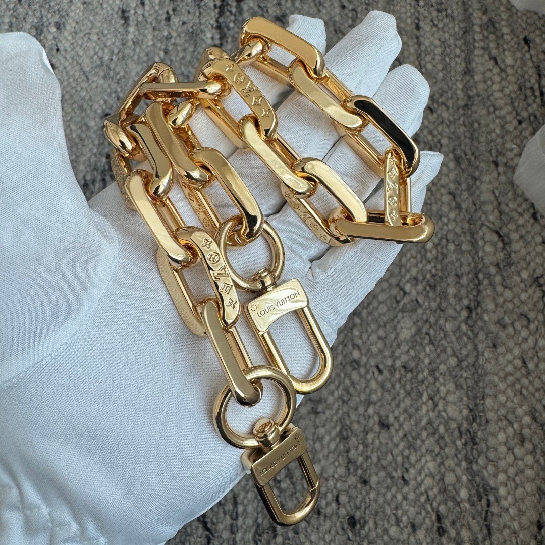 M26216 Coussin Bucket鏈帶水桶包黑_13