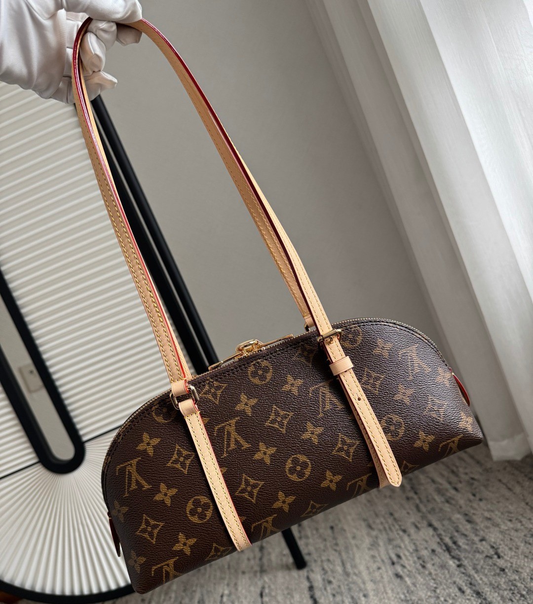 M28953 Squire East West 手袋_11