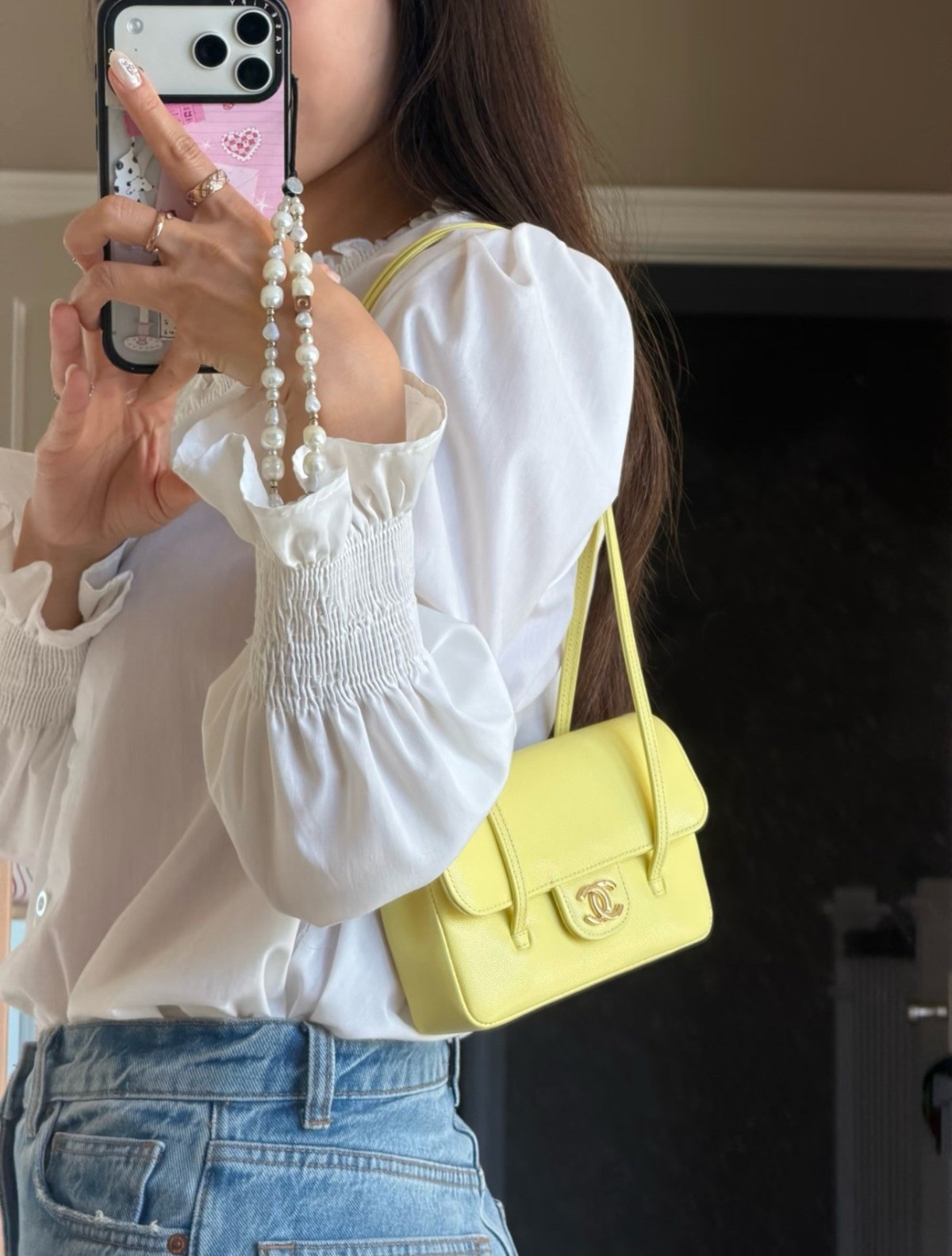 26P皮肩帶Mini手拿包小雞黃_4