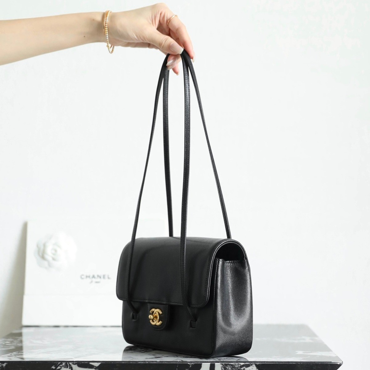 26P春夏皮肩帶小號口蓋包黑色_10