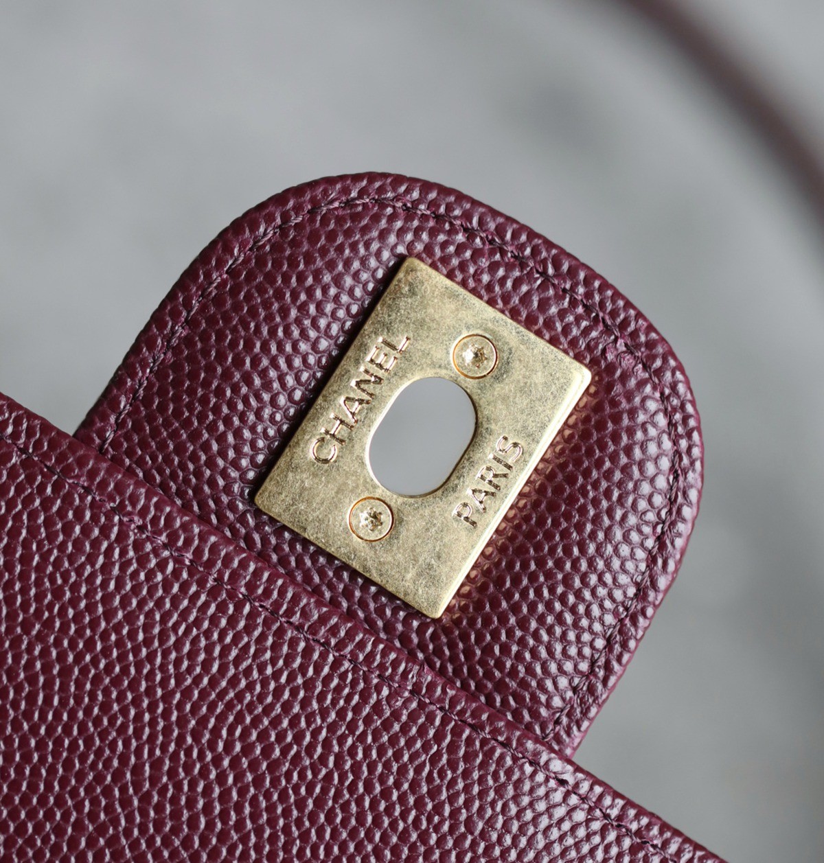 26P春夏皮肩帶口蓋包小號酒紅_5