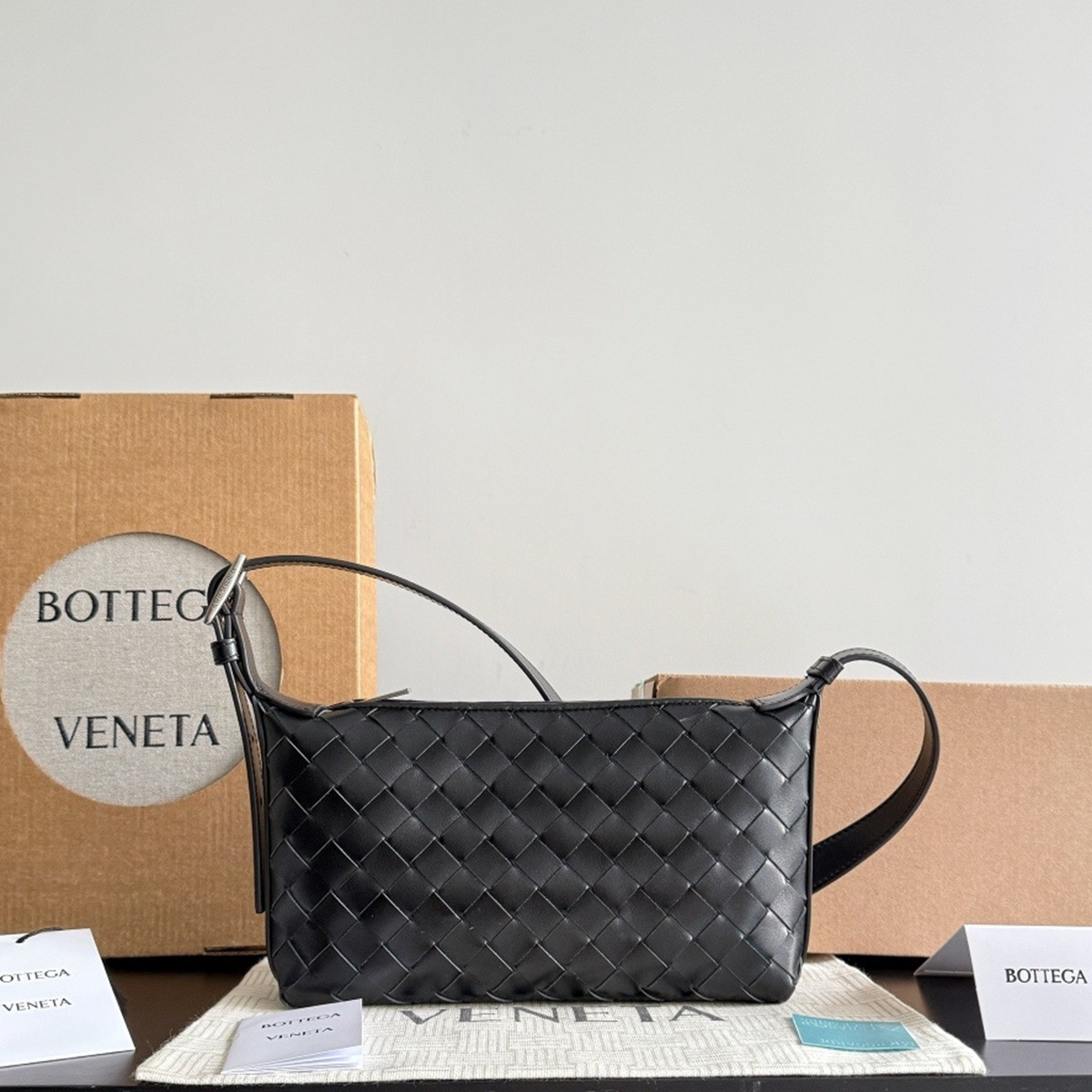 844018手機斜挎包黑色