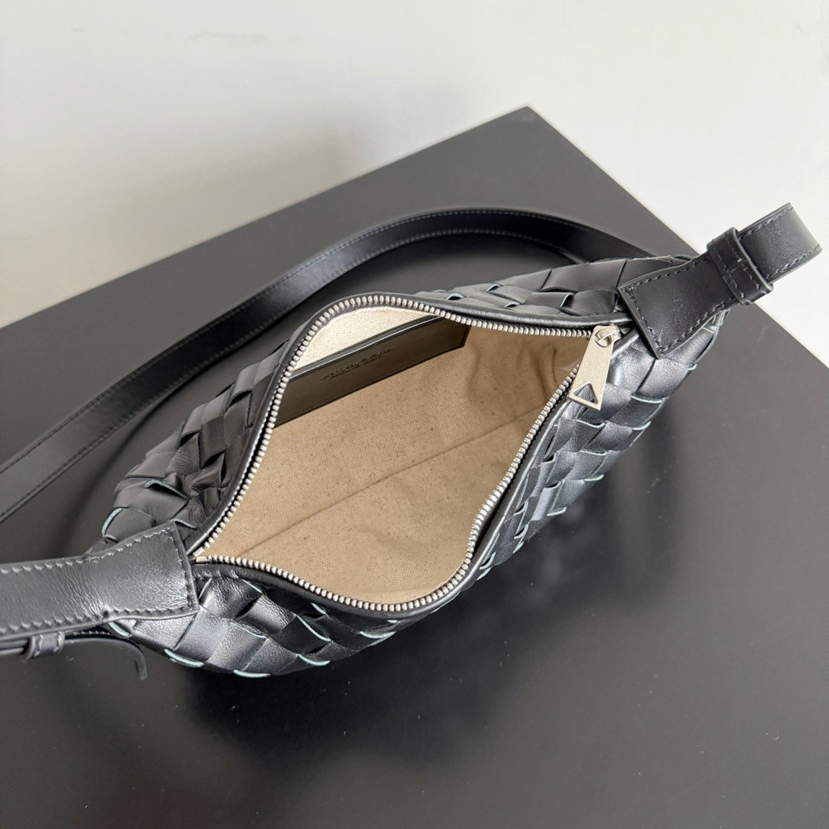 844018手機斜挎包黑色_5