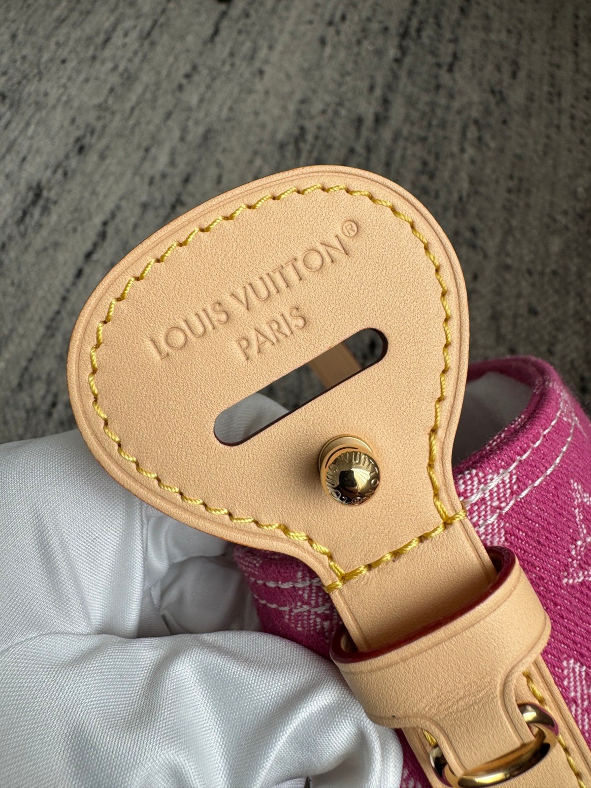 M27626All In BB牛仔水桶包_8