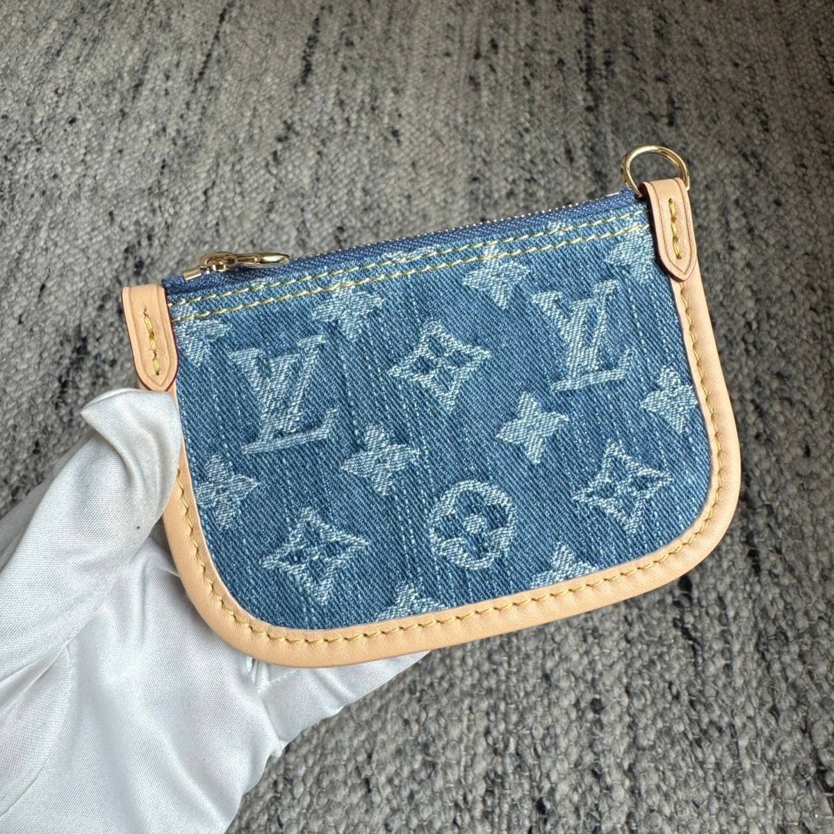 M28107All In BB丹寧牛仔水桶包_10