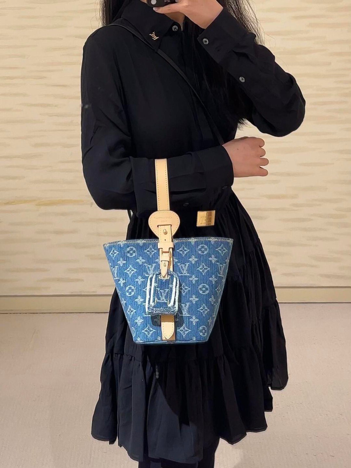 M28107All In BB丹寧牛仔水桶包_15